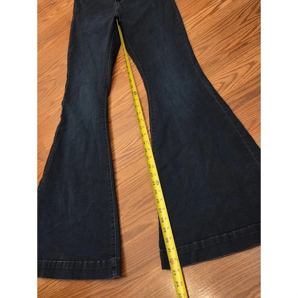 Kancan High Rise Flare Jeans Dark‎ Wash Button Fly Bell Bottom Size 7/27